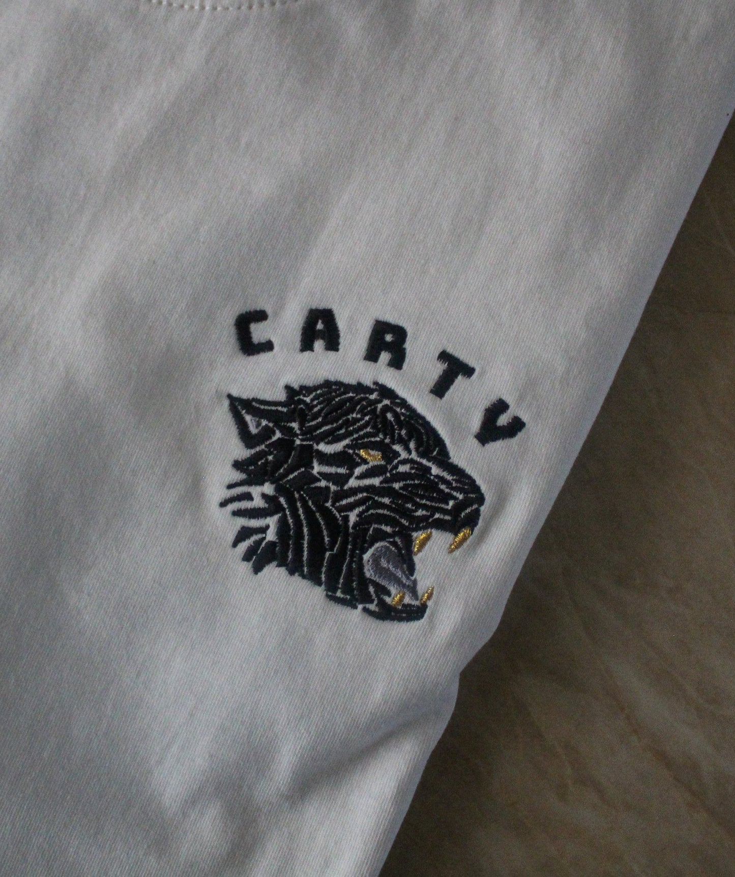 CARTY LDN - Underdog - Off White T